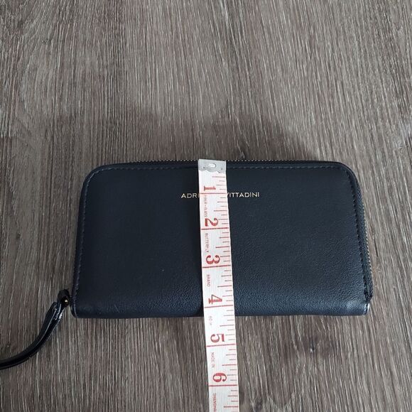 Adrienne Vittadini Black Wallet - Picture 7 of 9